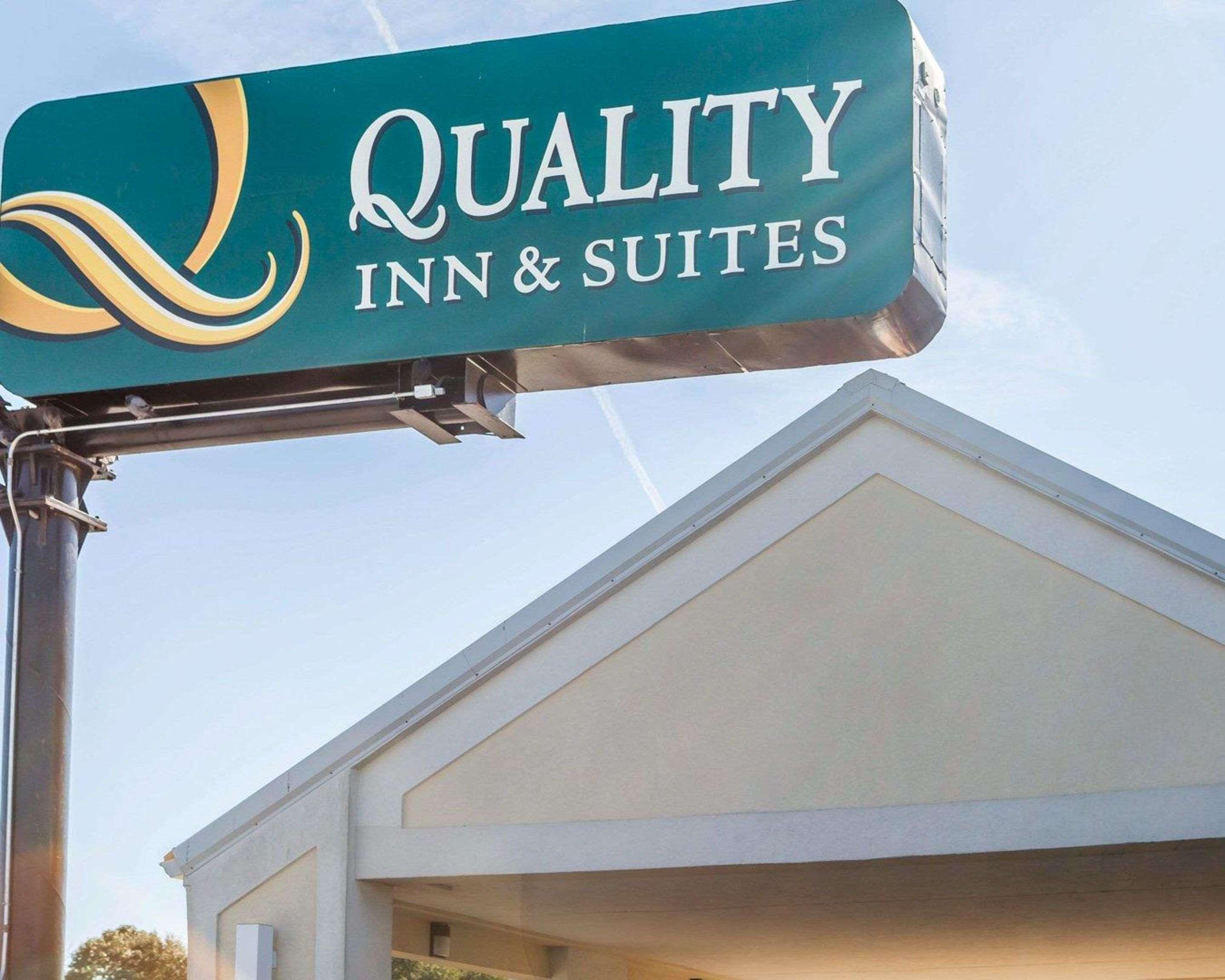 Quality Inn & Suites Jasper Exteriér fotografie