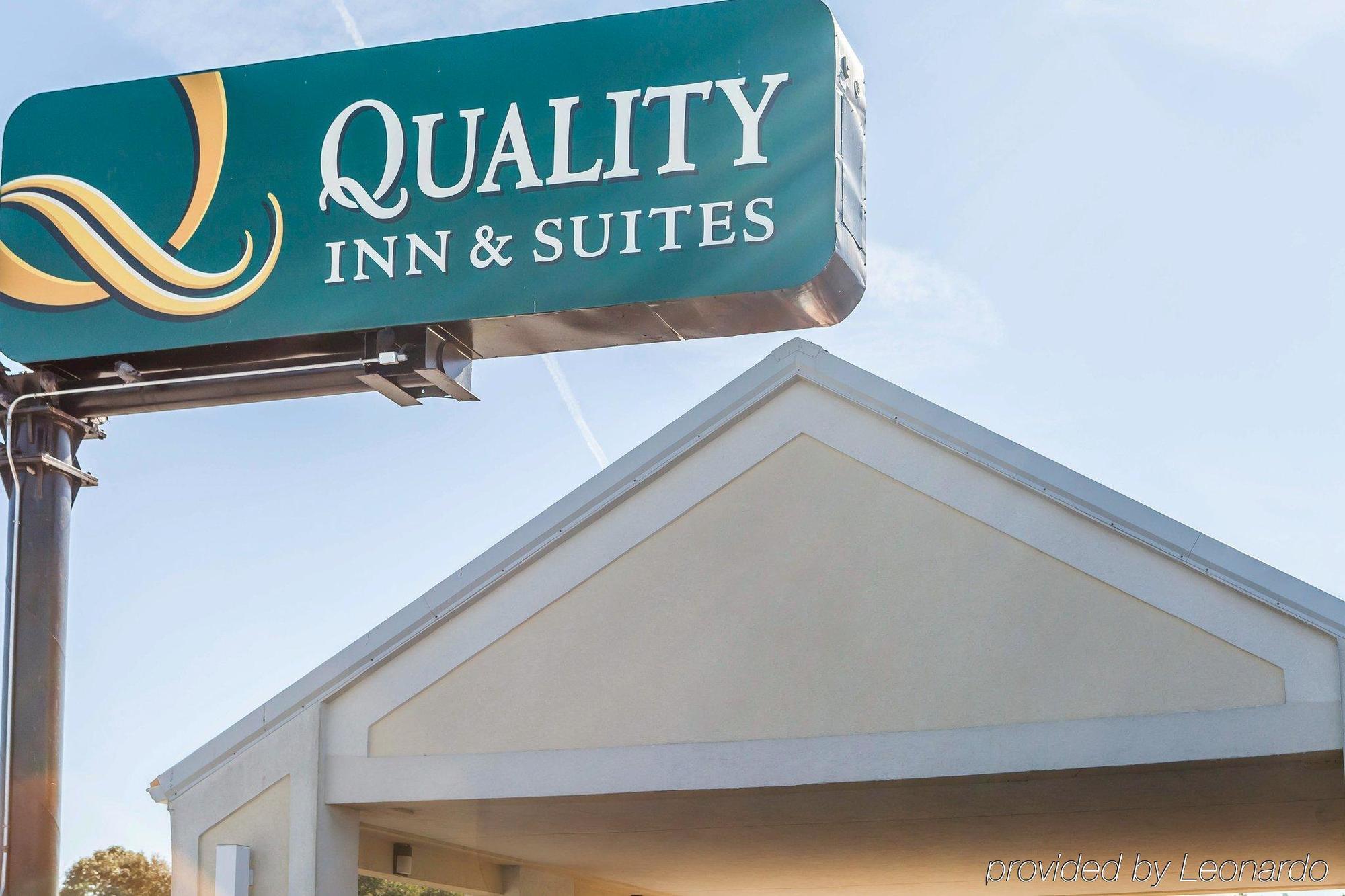 Quality Inn & Suites Jasper Exteriér fotografie