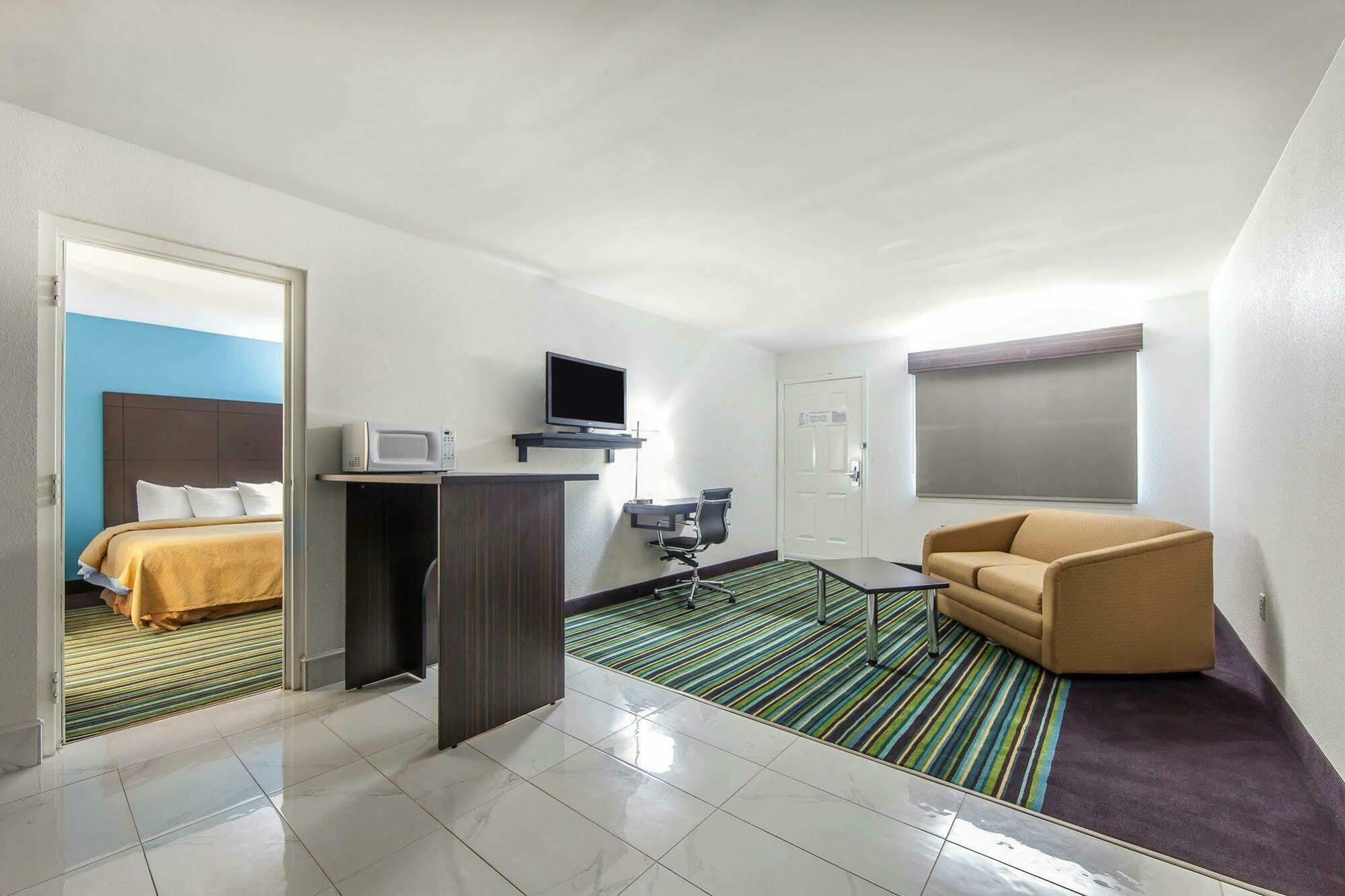 Quality Inn & Suites Jasper Exteriér fotografie